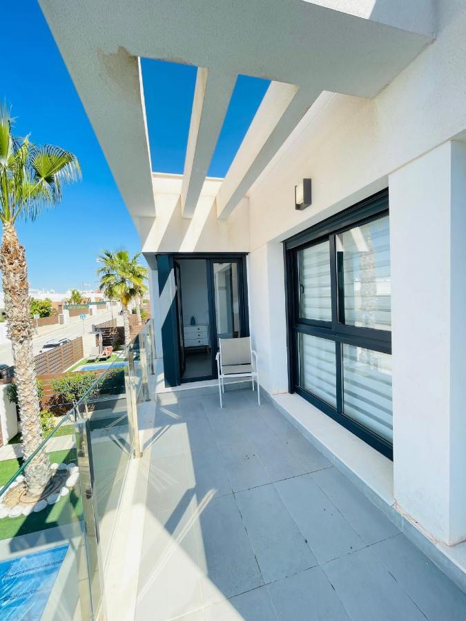 Villa Bali 3034 Vistabella  Eksteriør billede